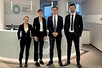 Louraine Bhme, Lena Thieme,Adrian Biermann und Maximilian 
Wiegand (v. links) - hier in der Vorbereitungsphase in 
Frankfurt - haben die MLU in London vertreten. (Foto: 
Cristina Lloyd)